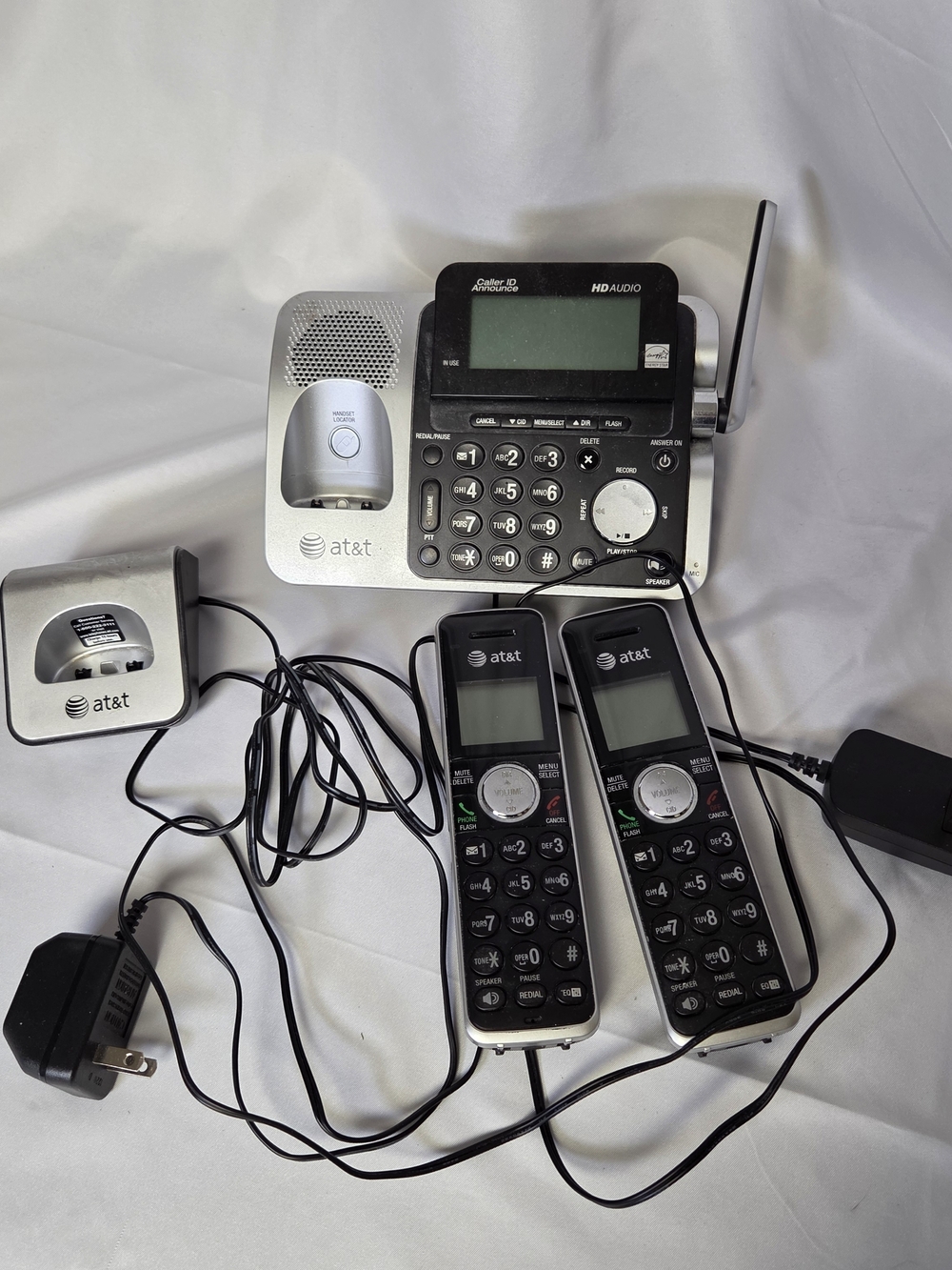 AT&T CL83201 Cordless Phone 2 Handsets Caller ID Announce